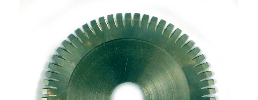 Rubber cutting blades for tire production